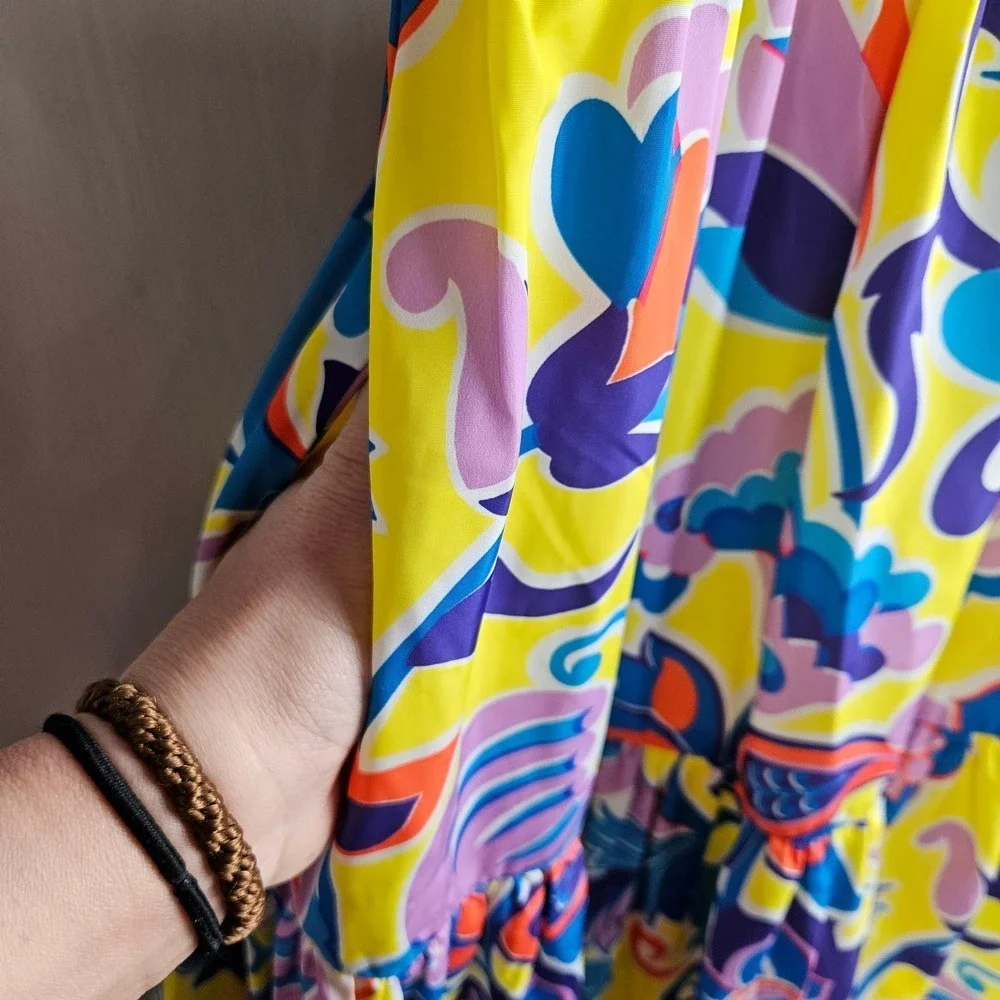 J. Crew key features